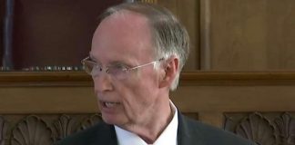 Robert Bentley resigns amid sex scandal, Ivey becomes governor