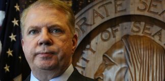 Seattle Mayor Ed Murray Accused Of Sexually Abusing Teen Boy In 1980s
