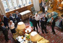 Theresa May: Vow to speed up Brexit staves off revolt | Politics | News – UK