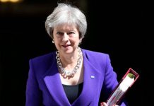 Theresa May no confidence letters pile up as Tory party showdown looms | Politics | News – UK