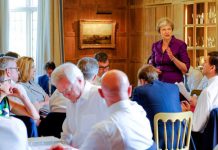 Brexit news: Chequers Brexit deal is bad for Britain – shock poll | Politics | News – UK