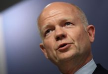 Lord Hague has a warning for rebel cabinet Brexiteers – UK