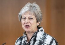 Brexit news: Theresa May ‘will be ousted’ if she doesn’t drop Chequers plan | Politics | News – UK