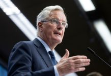 EU chief negotiator Michel Barnier to ‘de-dramatise’ Irish border or risk no-deal Brexit | Politics | News – UK