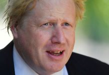 Boris Johnson ‘ready to pick up baton’ if Theresa May’s Brexit plan implodes – UK