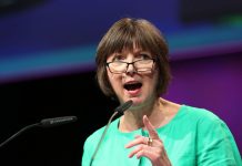 TUC pressures Labour Party to support second Brexit referendum – UK
