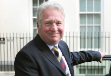 PM loyalist Sir Mike Penning declares Chequers Brexit proposal is ‘dead as a dodo’ – UK