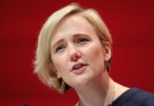 Labour’s Stella Creasy attacks ‘toxic’ Momentum at Progress rally – UK