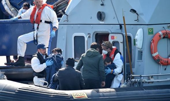 Kent child migrant crisis to erupt in two days as county hits capacity to house youngsters