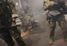 DHS to replace military-style uniforms for federal police officers – (Reports) Federal Police arrest protesters in front of the Mark O. Hatfield federal courthouse in downtown Portland as the city experiences another night of unrest on July 25, 2020 in Portland, Oregon.
