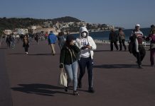 French police use cameras with speakers to shout at people who break coronavirus rules – (Reports) French police use cameras with speakers to shout at people who break coronavirus rules