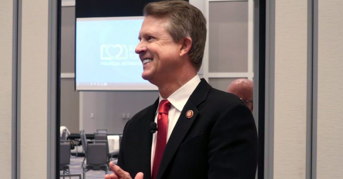 Kris Kobach Loses Kansas Senate Primary, Easing Republican Worries – DNyuz Kris Kobach Loses Kansas Senate Primary, Easing Republican Worries