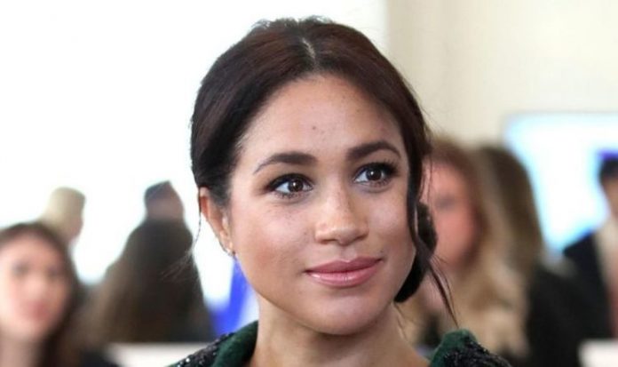 Meghan Markle fans ‘worried’ about following the wrong people as they fear being blocked | Royal | News