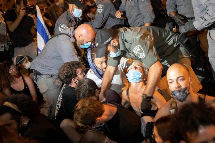 Netanyahu says media inciting hate and violence against him – DNyuz Netanyahu says media inciting hate and violence against him