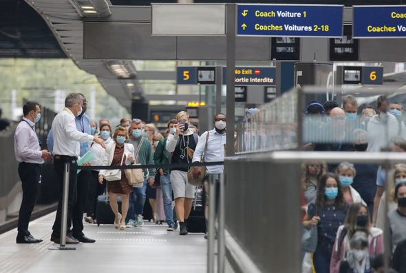 Passengers arriving from France Passengers arriving from France