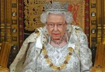 Queen news: Fears for monarchy as Harry and William’s ‘feud’ takes devastating toll | Royal | News (Reports)