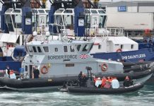 Report to shed light into how to tackle English Channel refugee crisis delayed | UK | News (Reports)