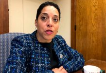 St. Louis prosecutor who charged couple for displaying weapons wins Democratic primary – (Reports) St. Louis prosecutor who charged couple for displaying weapons wins Democratic primary