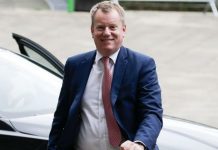 UK sparks hope of Brexit deal within WEEKS as team of 50 head to Brussels | UK | News (Reports)