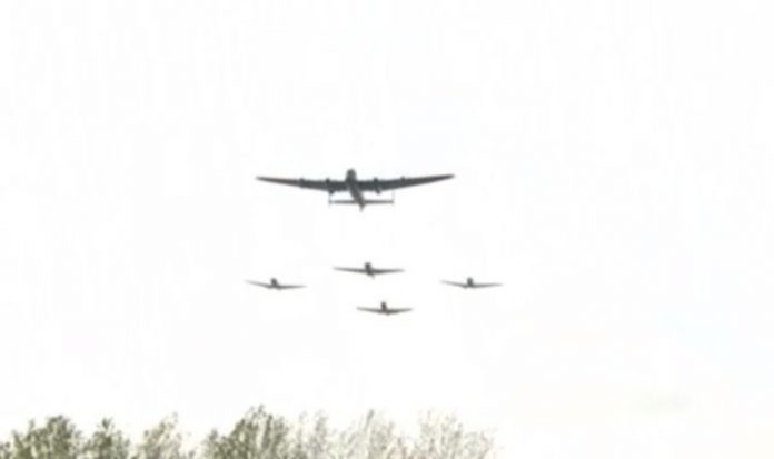 VJ Day 75: Memorial flypast in breathtaking tribute to WWII veterans across Commonwealth | UK | News
