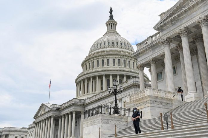 White House says not optimistic on near-term deal for coronavirus relief bill