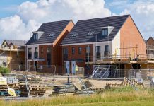 Government’s ‘pitiful’ planning reforms ‘will cost Britain decades in fighting climate change’ (Reports)