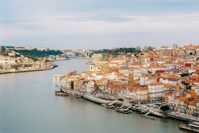5 Reasons Why UK Expats Prefer Portugal