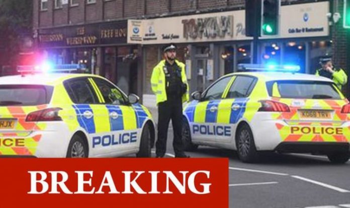 Manchester emergency: 'Suspicious item' forces hundreds to evacuate - police rush to scene | UK | News