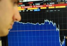 Pound crisis: Sterling could PLUMMET as perfect storm looms – economists issue warning | UK | News (Reports)