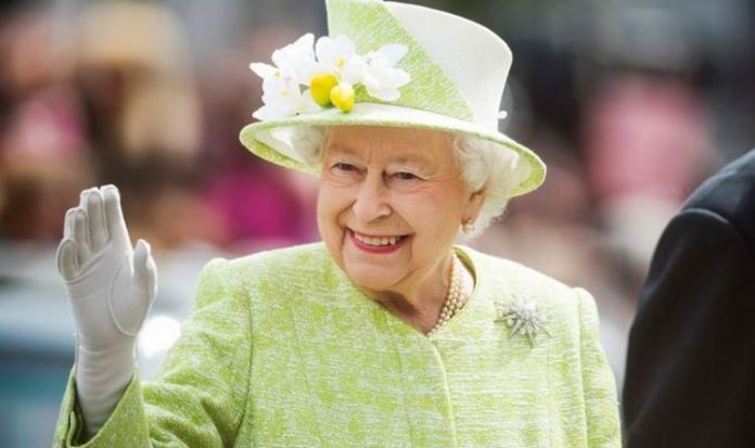 Queen news: Why the monarch is ‘very, very careful’ when meeting new people | Royal | News