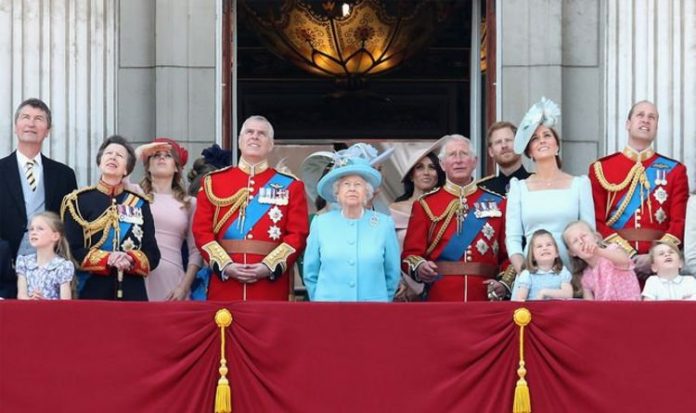 Royal Family warning: Monarchy will be 'on its last legs by 2030' | Royal | News