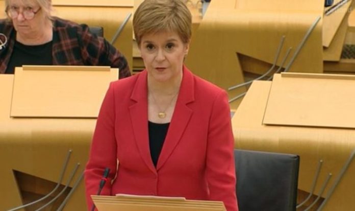 Ruth Davidson makes hilariously brutal jab at Sturgeon after claim she loves democracy | UK | News