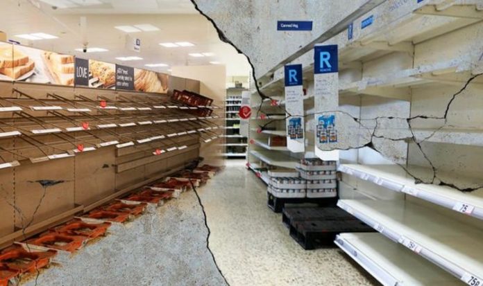 Supermarkets UK: Panic-buying frenzy fears forces supermarkets to ration shoppers again | UK | News