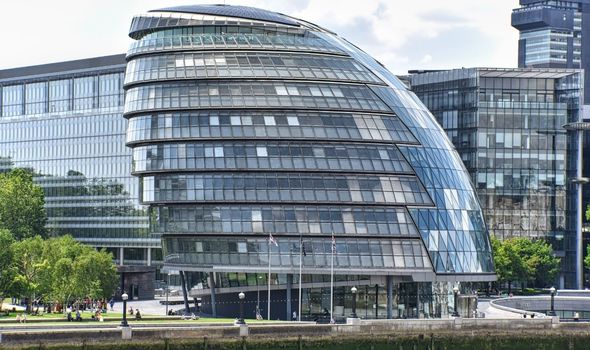 city hall sadiq khan