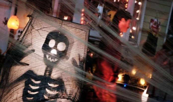 Boris Johnson cancels Halloween: Trick or treating banned in coronavirus lockdown areas | UK | News