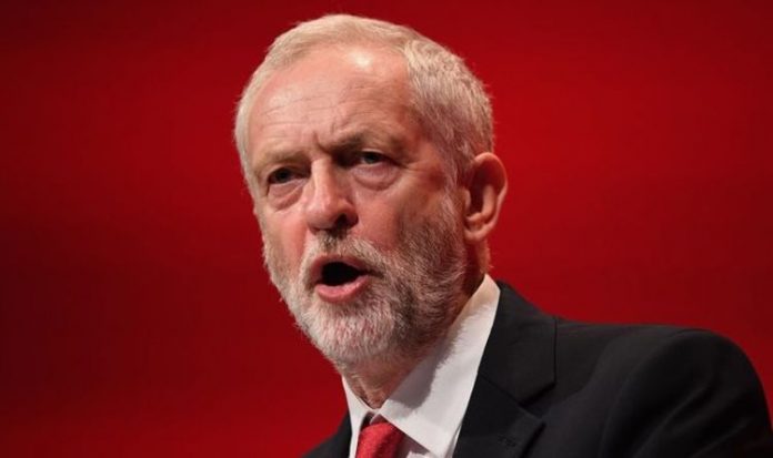 Jeremy Corbyn leads bitter Labour split against Starmer – MPs defy whip on ‘spy’ bill | Royal | News