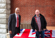 John Conteh MBE congratulates veterans on completion of Boxing Through Barriers programme