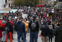 London anti-lockdown protests: At least 10 arrested as thousands attend demonstration | UK | News (Reports)