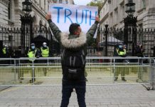London lockdown fury: Hundreds storm Downing Street demanding ‘freedom | UK | News (Reports)