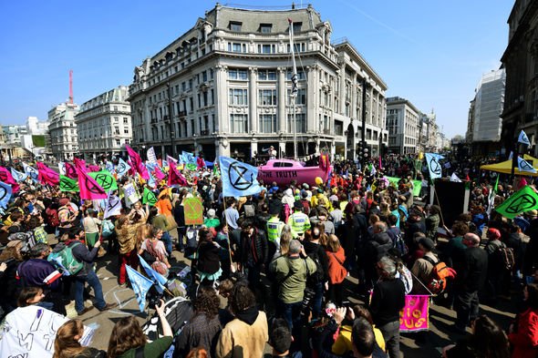 Protests of more than six people to be banned