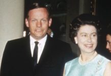 Queen Elizabeth II’s meeting with Neil Armstrong left him ‘mortified’ after royal faux pas | Royal | News (Reports)