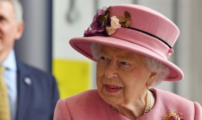 Royal news: Palace issues urgent response as Queen’s visit sparks furious clash | Royal | News
