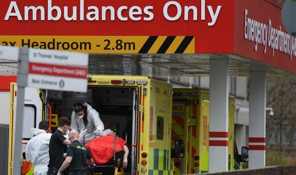 SAGE adviser warns tens of thousands of deaths