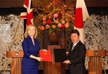 UK and Japan sign free trade agreement