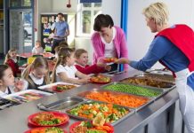 ‘We’ve spent £1BILLION’ Tories stick to guns over ‘no brainer’ free school meals decision | UK | News (Reports)