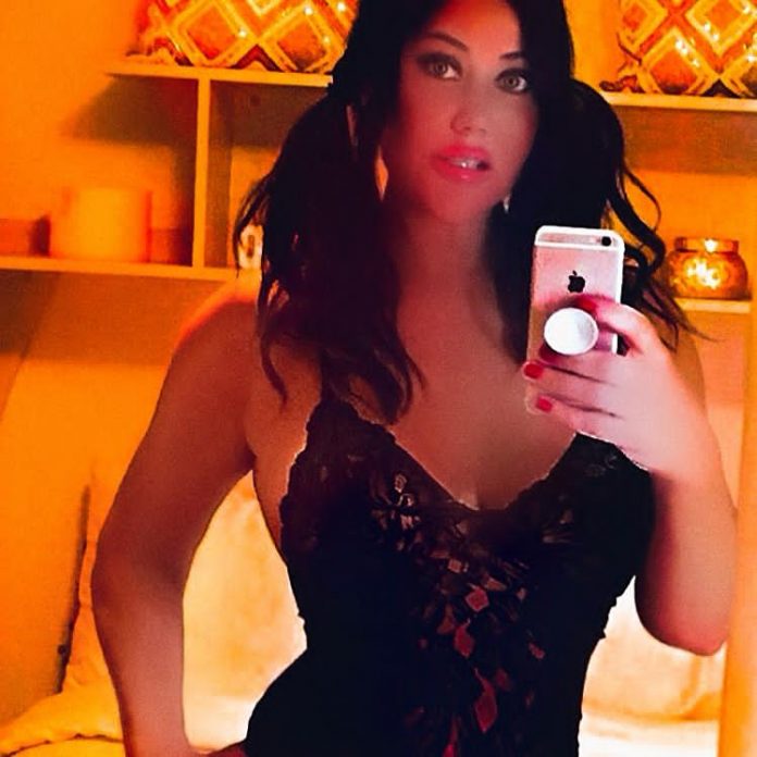 Lisa Appleton (Big Brother) heats up Instagram!