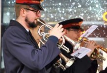 CHRISTMAS BANNED: Council forbids traditional carol singing to halt coronavirus infections | UK | News (Reports)
