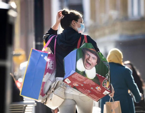 Christmas shoppers prepare for festive season Christmas shoppers prepare for festive season