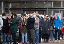 Coronavirus chaos: Shopping frenzy underway as new lockdown looms | UK | News (Reports)