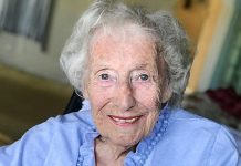 Dame Vera Lynn’s bracelet fetches £10,000 for charity after being sold at auction | UK | News (Reports)